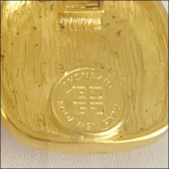 GIVENCHY Vintage Iconic Square Crystal Gold Toned Earring Clip On - Picture 7 of 9